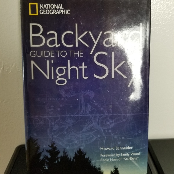 Nat Geo Backyard Guide to the Night Sky Book - Picture 1 of 5